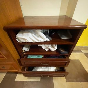 Kệ Trưng Bày 3 Tầng 2 Ngăn Kéo Cũ