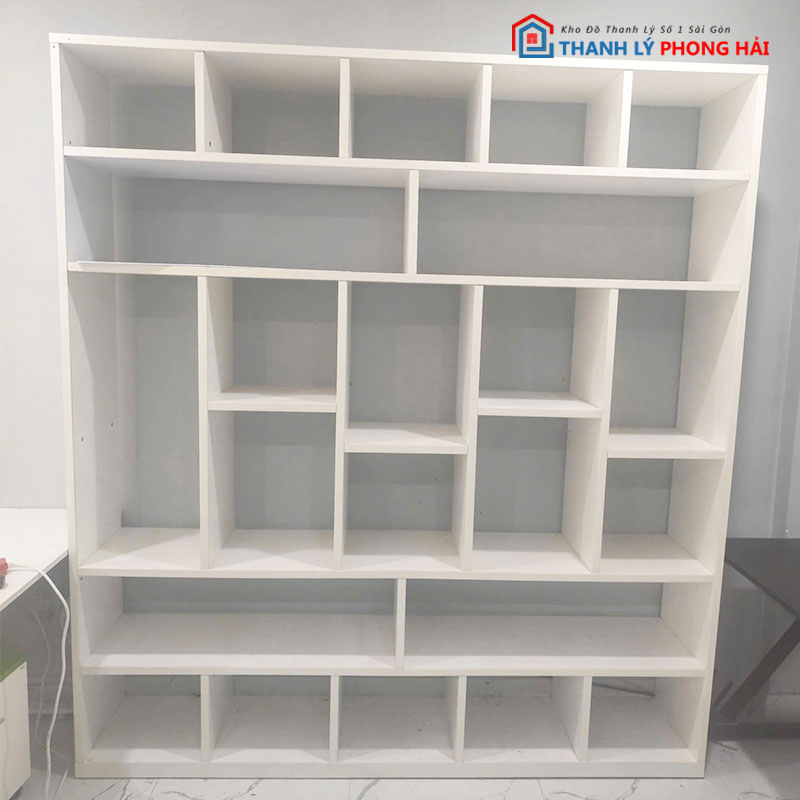 ke-trung-bay-go-cong-nghiep-2m4-cu-4 Kệ Trưng Bày Gỗ Công Nghiệp 2m4 Cũ