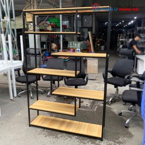 Kệ Trưng Bày Khung Sắt 1m2 Thiết Kế Lệch Cũ
