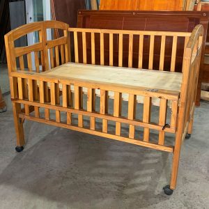 Nôi Em Bé 1m2 Gỗ Tự Nhiên Cũ