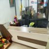 Quầy Lễ Tân 2m4 Phối Trắng Và Vân Gỗ Cũ