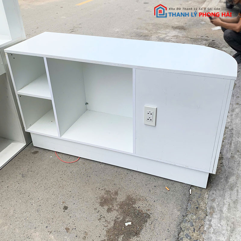 quay-le-tan-bo-cong-kem-don-cu-2 Quầy Lễ Tân Bo Cong Kèm Đôn Cũ