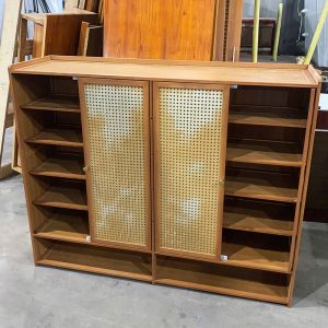 Tủ Dép Tre 1m17 Cánh Đan Mây Cũ