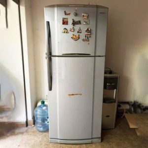 Tủ Lạnh Toshiba 2 Cánh Ngăn Đá Trên Cũ