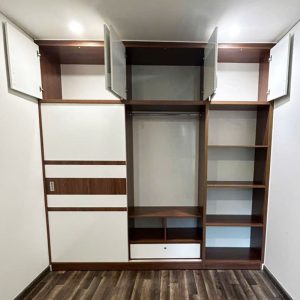 Tủ Quần Áo Cửa Lùa Kịch Trần Kèm Kệ Trưng Bày Cũ