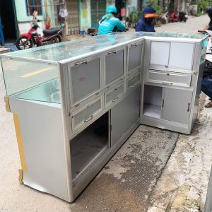 Tủ Trưng Bày Vàng 2m19 Mặt Kính Cũ