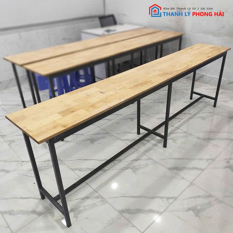 ban-hoc-sinh-cu-chan-sat-mat-go-10 Bàn Học Sinh Cũ Chân Sắt Mặt Gỗ (Nhiều Kích Thước)