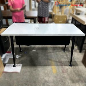 Bàn Làm Việc Chân Sắt 1m4 Cũ