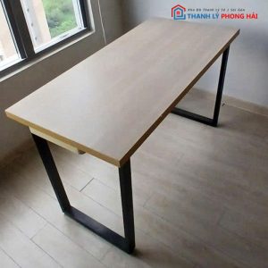 Bàn Làm Việc Chân Sắt Chữ U Dày Cũ