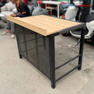 Bàn Làm Việc Cũ Kèm Bửng Lưới