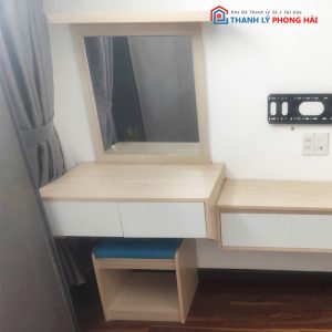 Bàn Trang Điểm Treo Gương Vuông Kèm Đôn Ngồi Cũ