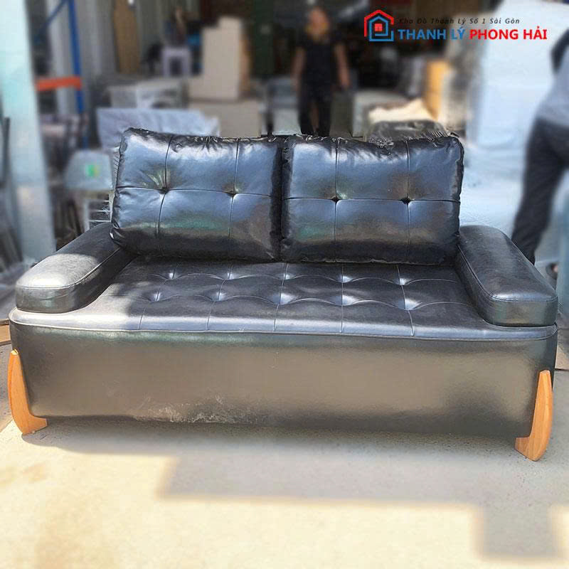 bang-sofa-boc-da-den-3 Băng Sofa Bọc Da Đen Đính Nút 1m8 Cũ