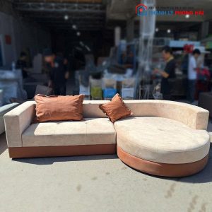 Băng Sofa Thiết Kế Phối Tròn Kèm Gối Tựa Cũ