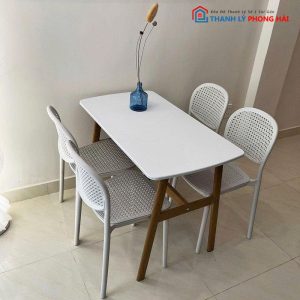 Bộ Bàn Ăn 4 Ghế Chân Gỗ Mới 99%