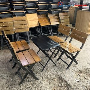 Bộ Bàn Ghế Xếp Khung Sắt Mặt Gỗ Cũ