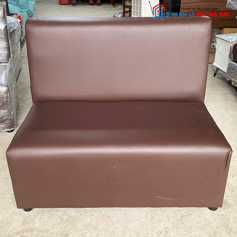bo-sofa-1m4-quan-cafe-boc-da (2) Bộ Sofa 1m4 Quán Cafe Bọc Da Kèm Đôn Gỗ Cũ