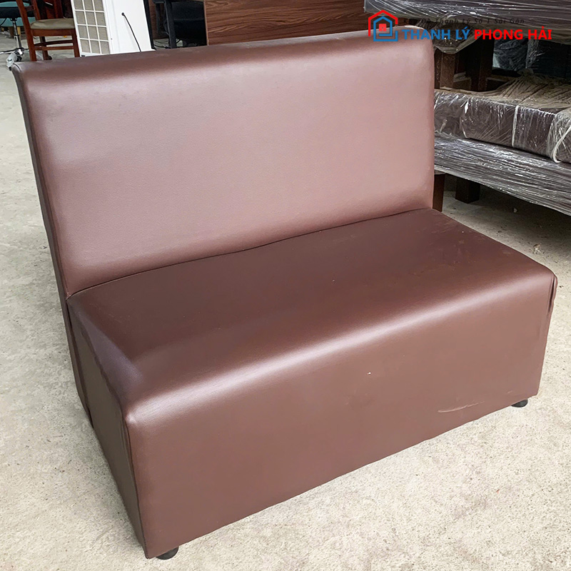 bo-sofa-1m4-quan-cafe-boc-da (3) Bộ Sofa 1m4 Quán Cafe Bọc Da Kèm Đôn Gỗ Cũ