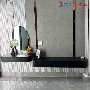 Combo Bàn Trang Điểm Kèm Kệ Tivi Treo Tường Mới 99%