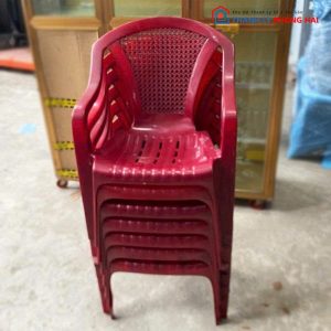 Ghế Bành Nhựa Màu Đỏ Cũ