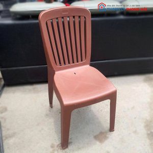 Ghế Nhựa Đúc Lưng Quạt Cao Cũ
