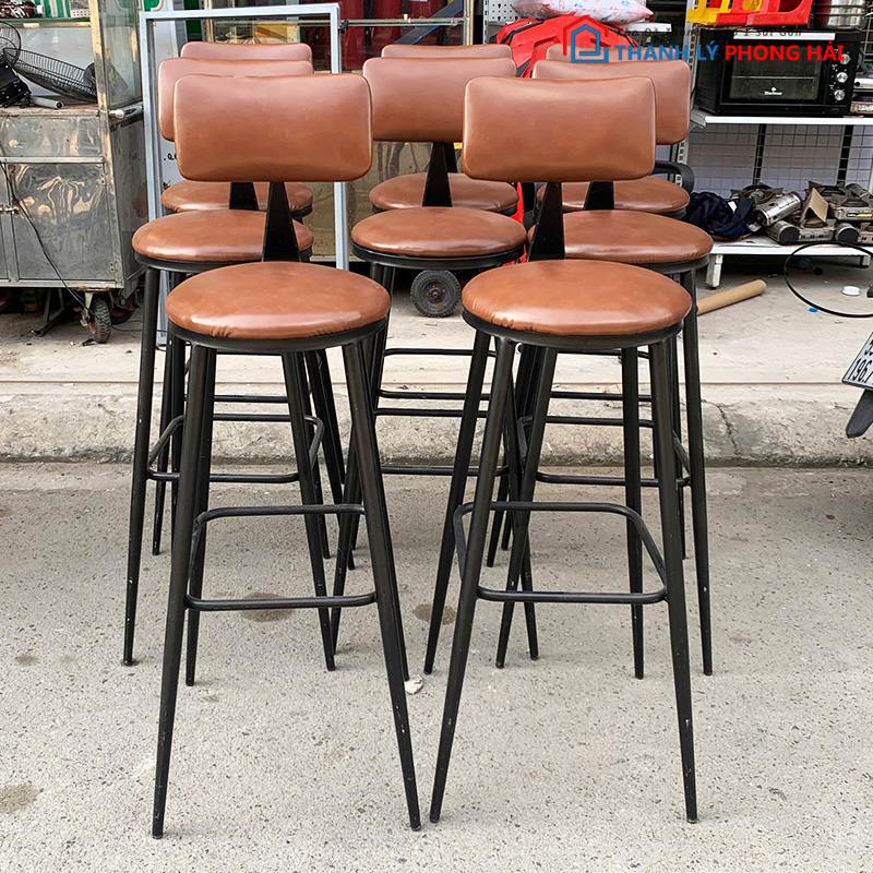 ghe-quay-bar-lung-sat-cu-5 Ghế Quầy Bar Lưng Sắt Cũ