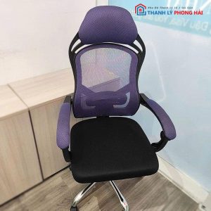 Ghế Xoay Màu Tím Cũ Có Tựa Đầu Liền
