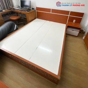 Giường Gỗ MDF Kèm Tủ Đầu Giường Cũ