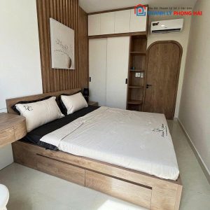 Giường Gỗ MDF Kiểu Bệt Màu Sồi Mới 99%