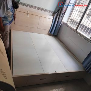 Giường Ngủ Gỗ Công Nghiệp 1m8 Cũ