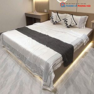 Hệ Giường Ngủ Kèm Bàn Trang Điểm, Bàn Làm Việc Mới 99%