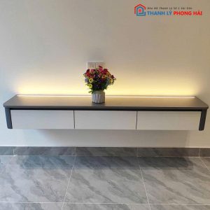 Kệ Tivi Treo Tường Bo Cong Mới 99%