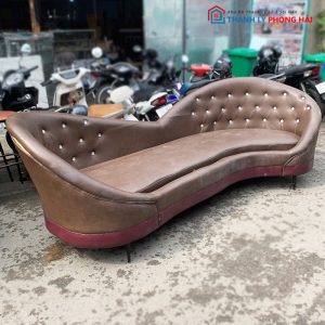 Sofa Băng Da Kiểu Trái Tim Đính Nút Cũ