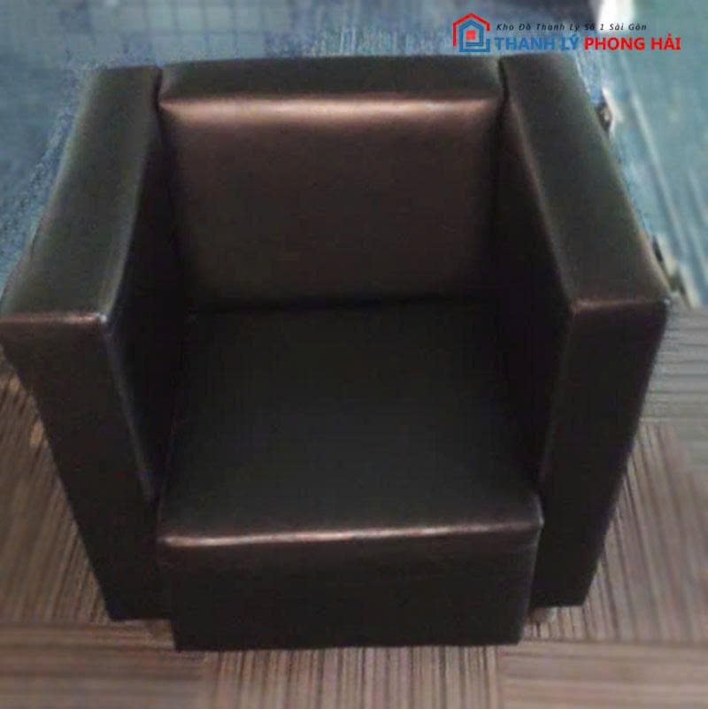 sofa-don-boc-da-mau-den-cu-1 Sofa Đơn Bọc Da Màu Đen Cũ