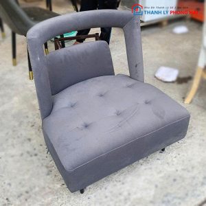 Sofa Đơn Cũ Màu Tím Độc Đáo