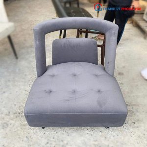 Sofa Đơn Cũ Màu Tím Độc Đáo
