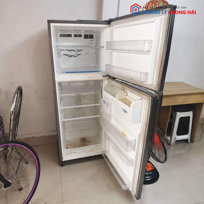 tu-lanh-lg-thiet-ke-2-canh-tien-dung-cu-1 Tủ Lạnh LG Thiết Kế 2 Cánh Tiện Dụng Cũ