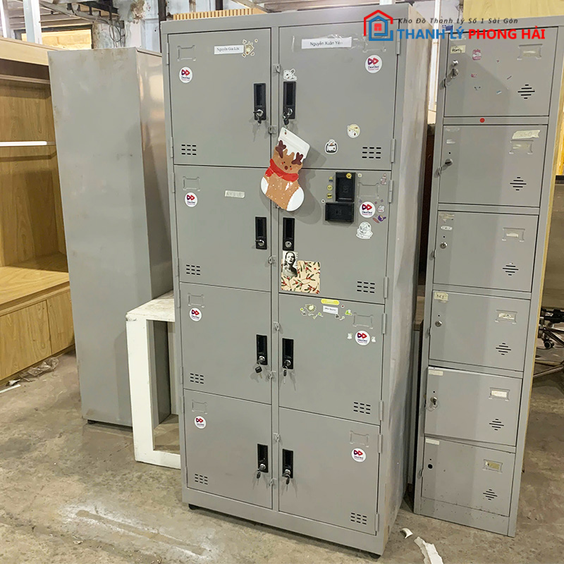 tu-locker-8-ngan-bang-sat-mau-xam-cu-2 Tủ Locker 8 Ngăn Bằng Sắt Màu Xám Cũ