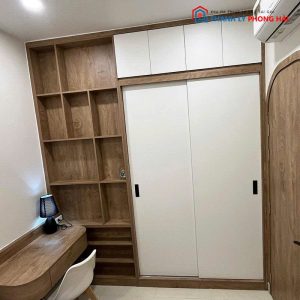 Tủ Quần Áo Kịch Trần Cửa Lùa Mới 99%