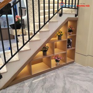 Tủ Trưng Bày Gầm Cầu Thang Mới 99%