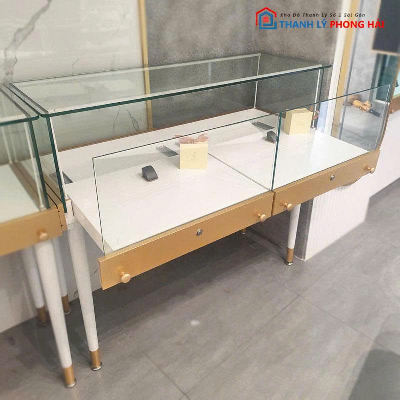 tu-trung-bay-trang-suc-mat-kinh-2 Tủ Trưng Bày Trang Sức Mặt Kính Cũ (Nhiều KT)