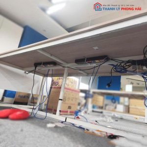 Bàn Họp Dài 2m4 Cũ Mặt Gỗ Chân Sắt