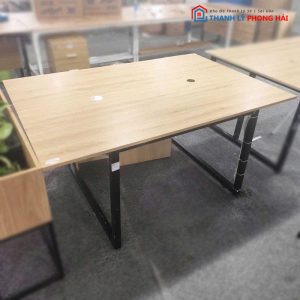 Bàn Làm Việc 1m6 Mặt Gỗ Khung Sắt Cũ