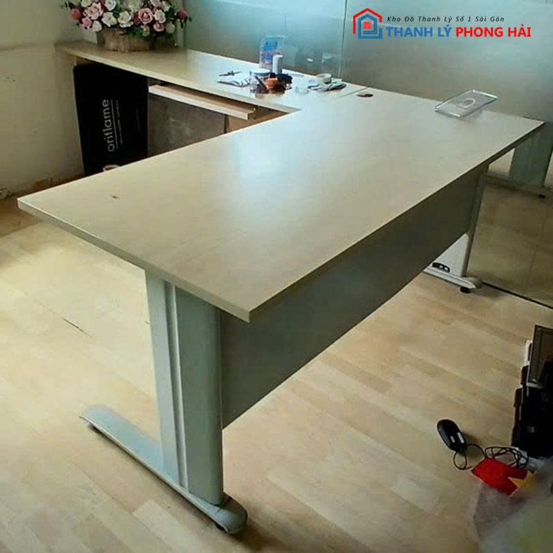 ban-lam-viec-goc-l-2m25-cu Bàn Làm Việc Góc L 2m25 Cũ Chân Sắt Chữ L