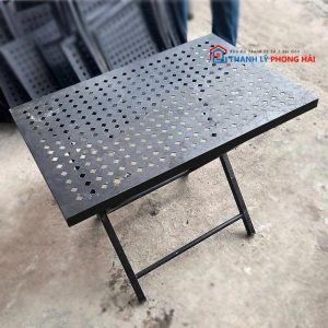 Bàn Sắt Chân Xếp Gọn Cũ Mặt Lỗ