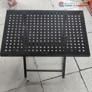 Bàn Sắt Chân Xếp Gọn Cũ Mặt Lỗ