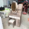 Bàn Trang Điểm Gỗ MDF Cũ Kèm Đôn