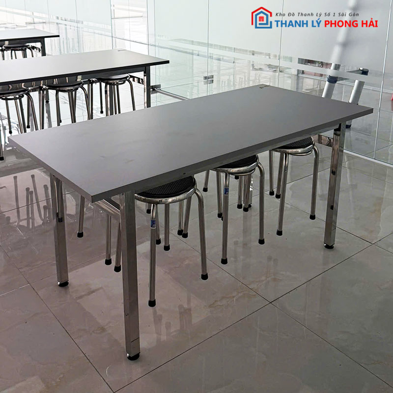 ban-van-phong-1m6-chan-kim-loai-cu-5 Bàn Văn Phòng 1m6 Chân Kim Loại Cũ