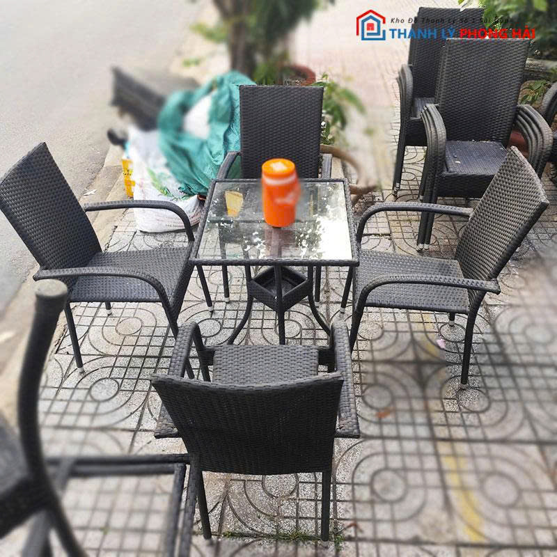 bo-ban-ghe-gia-may-mau-den-cu-1 Bộ Bàn Ghế Giả Mây Màu Đen Cũ