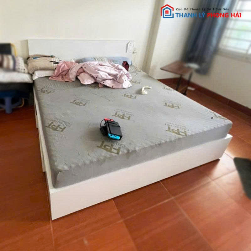 giuong-ngu-co-hoc-1m8-cu-2 Giường Ngủ Có Hộc 1m8 Cũ