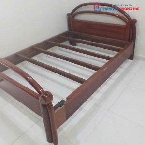 Giường Ngủ Gỗ Cũ Kiểu Dáng Đơn Giản